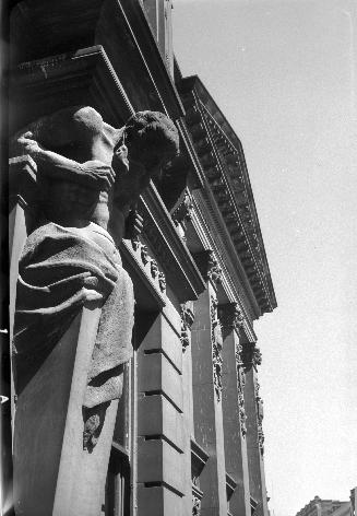 Bank Of Montreal, Yonge Street, northwest corner Front St