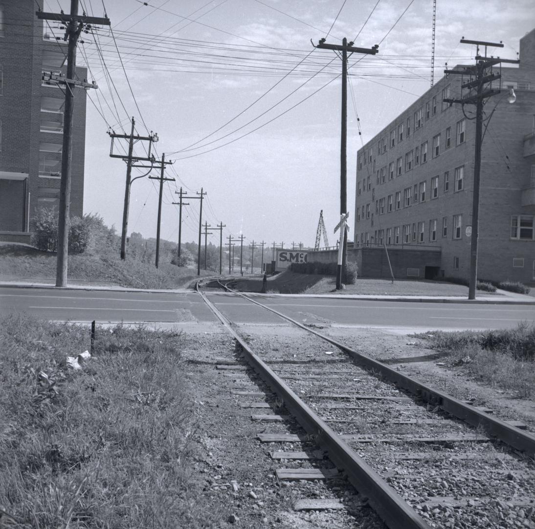 G.T.R. Belt Line, looking e. across Bathurst St., between Shallmar Boulevard & Roselawn Avenue