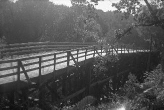 Heath Street East, bridge over G