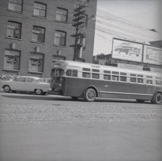 Spadina Avenue, east side, between King & Oxley Streets