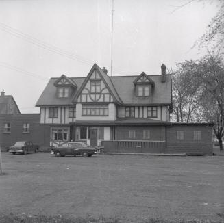 Algonquin Tavern, Yonge Street, east side, between Bishop & Cummer Aves