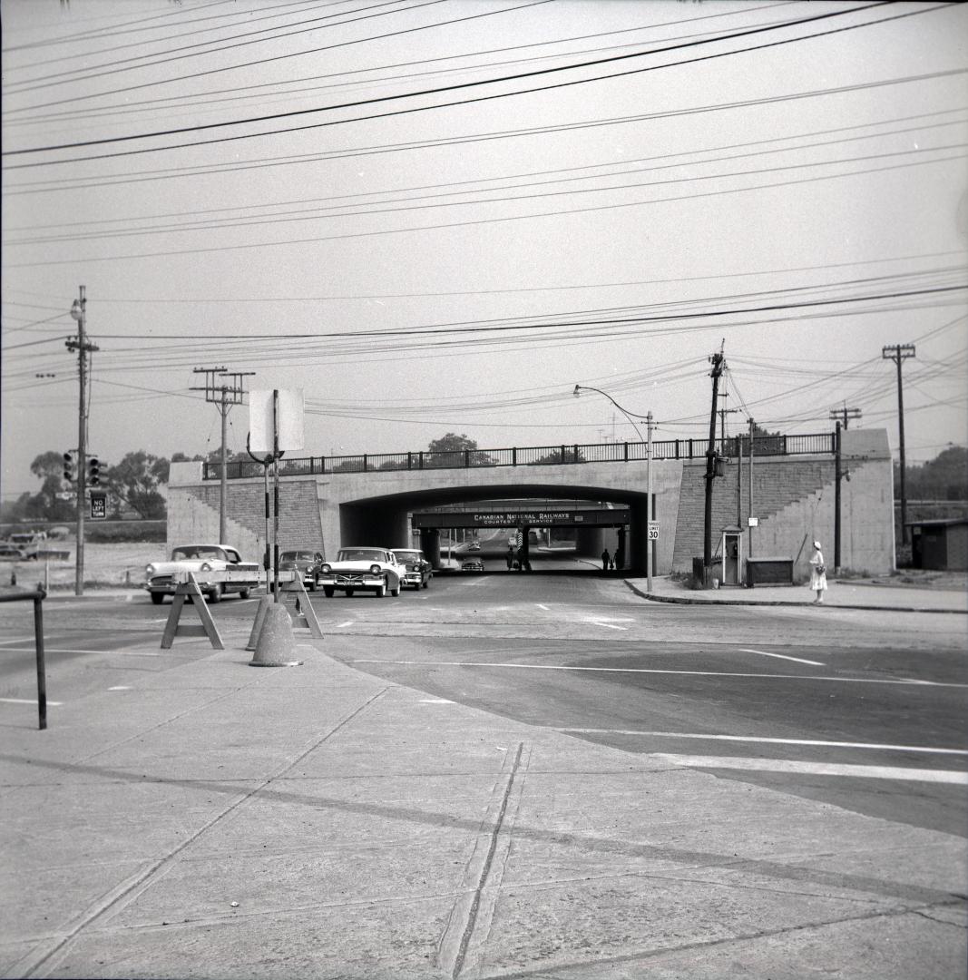 Parkside Drive, looking north from Lakeshore Road