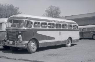 West York Coach Lines, garage, Pacific Avenue, southwest corner Vine Avenue, looking e