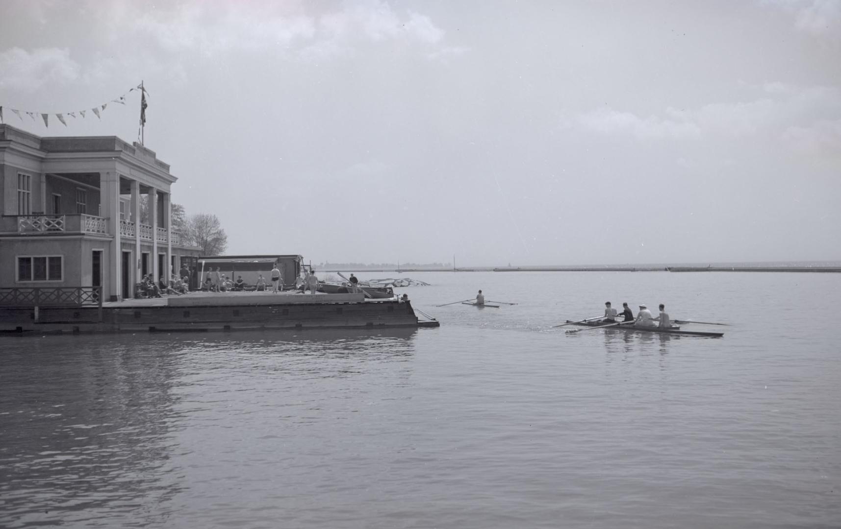 Argonaut Rowing Club, Lakeshore Boulevard W