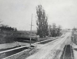 Yonge Street looking south from north of Lawrence Avenue, Toronto, Ontario. Image shows a stree…