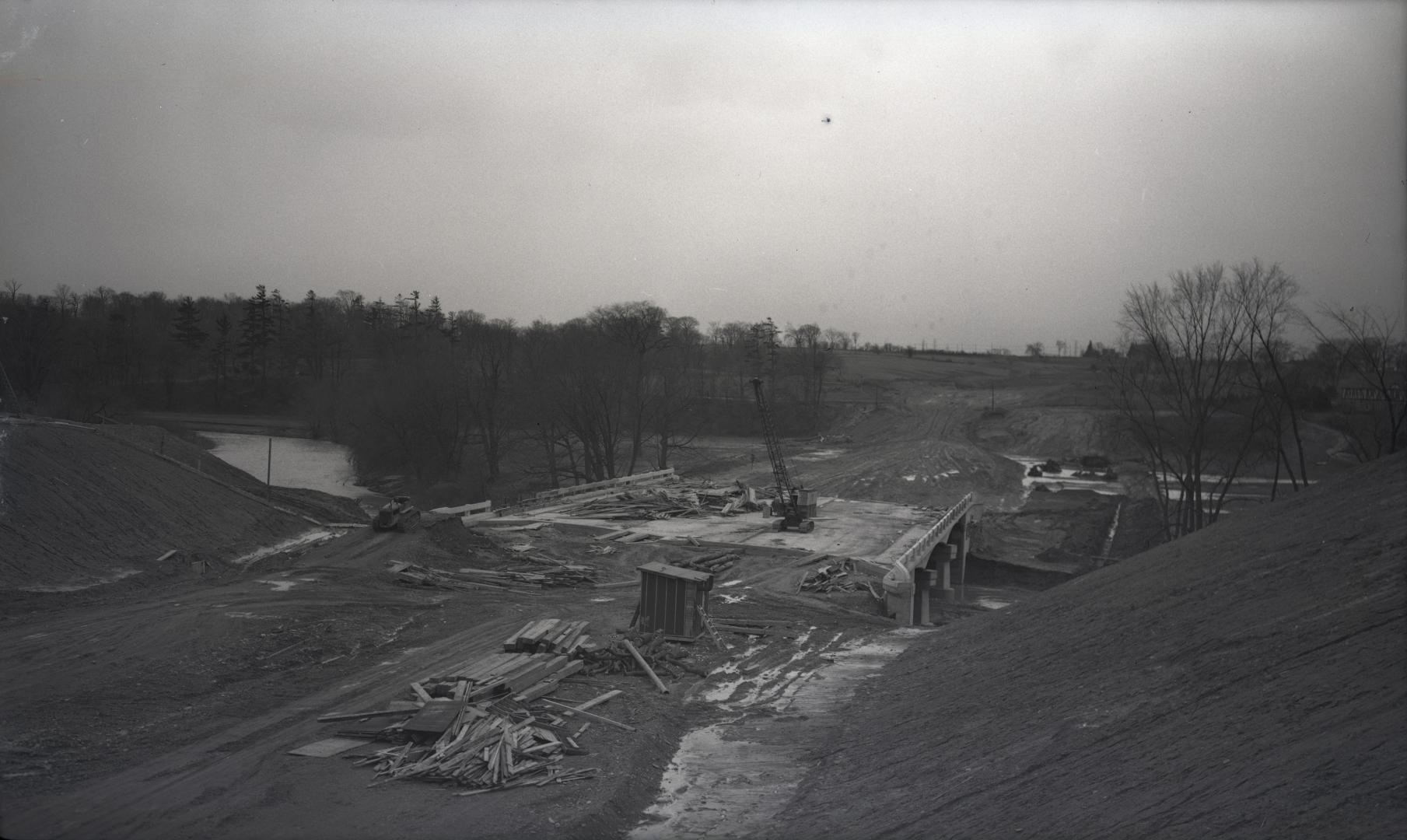 Macdonald-Cartier Freeway, bridge over Humber River, west of Weston Road