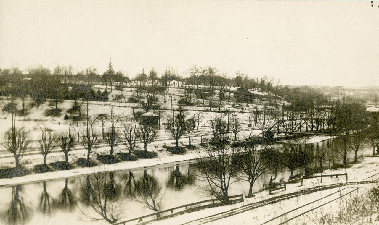 Riverdale Park, looking northwest towards Necropolis Cemetery in background