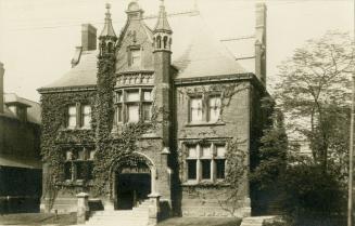 Toronto Bible College, 110 College St