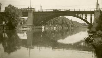 Dundas Street East, bridge over Don River