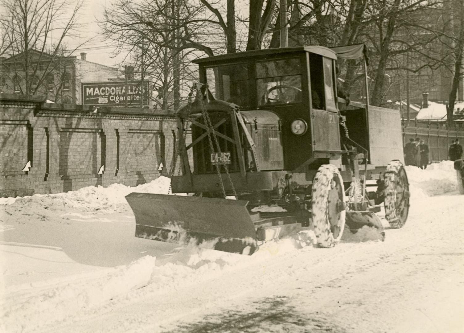 University Avenue, east side