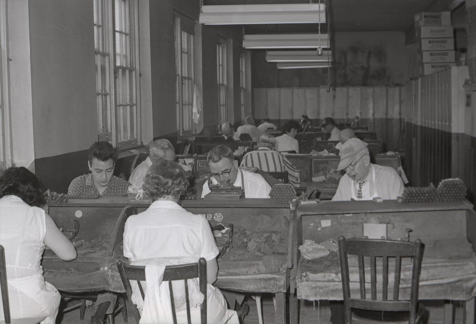 Rea, Hermanos, cigar factory, Gilead Place, east side, INTERIOR