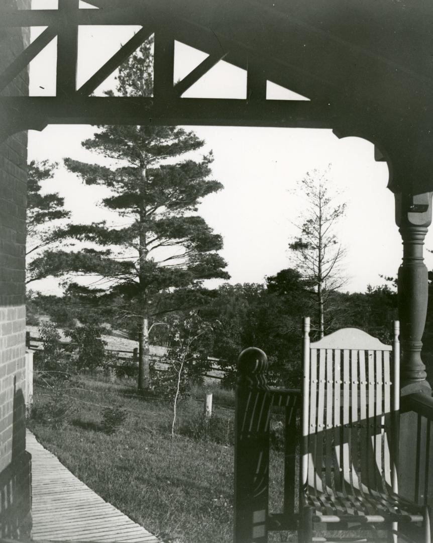 Mackintosh, Donald M., house, Morningside Avenue, northwest corner Kennedy Avenue