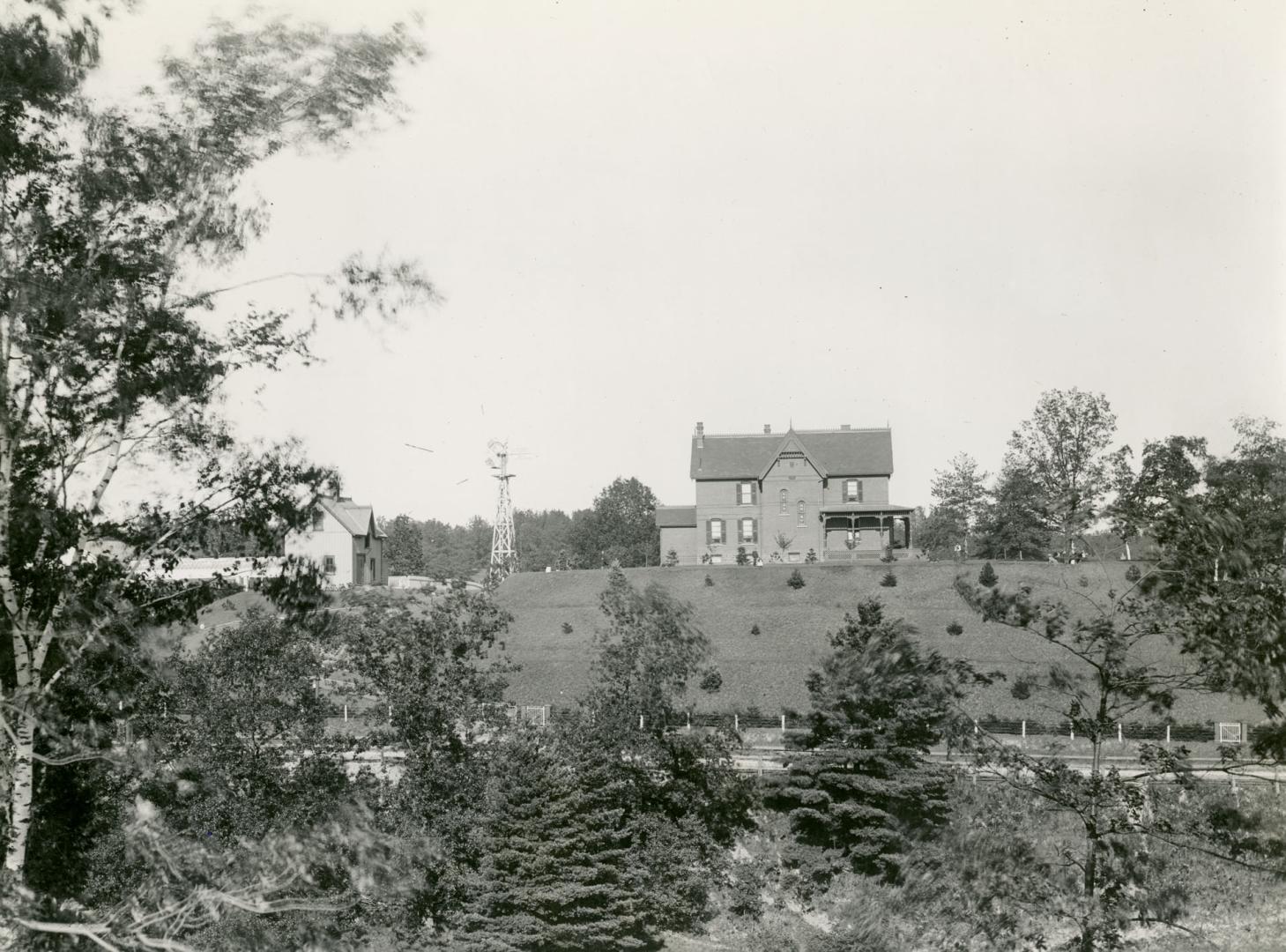 Rennie, William, house, Ellis Avenue, east side, around Grenadier Heights