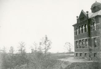 Swansea Public School, Windermere Avenue, east side, south of Waller Avenue, looking northwest