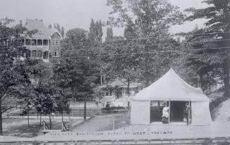 High Park Sanitarium, Gothic Avenue, west side, west of Quebec Avenue, looking north from Bloor St