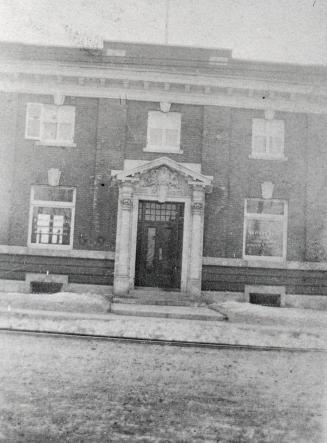 Bank of Montreal; Yonge Street and Roselawn Branch, Yonge Street, southwest corner of Roselawn …