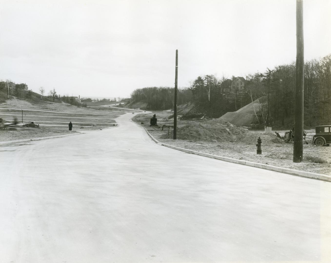 Kingsway South, looking south from Mayfield Avenue