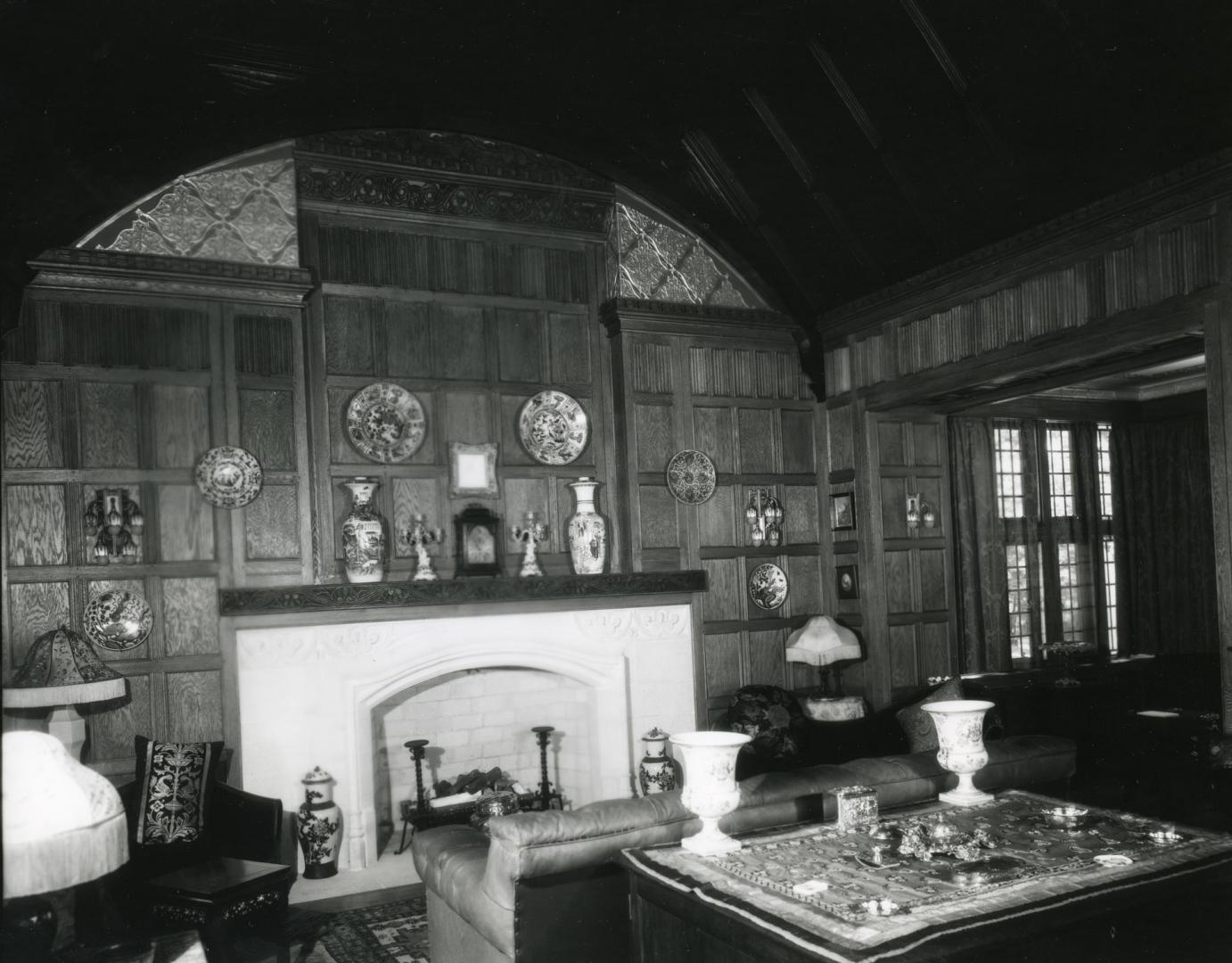 Smith, Robert Home, house, Edenbridge Drive, northwest corner Edenbrook Hill, INTERIOR, drawing room