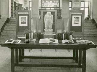 Toronto Public Library, Central Library, College St