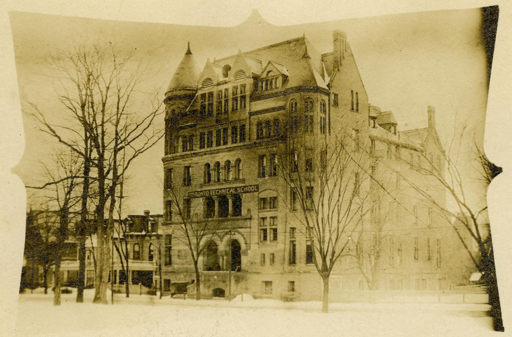 Toronto Athletic Club, College St