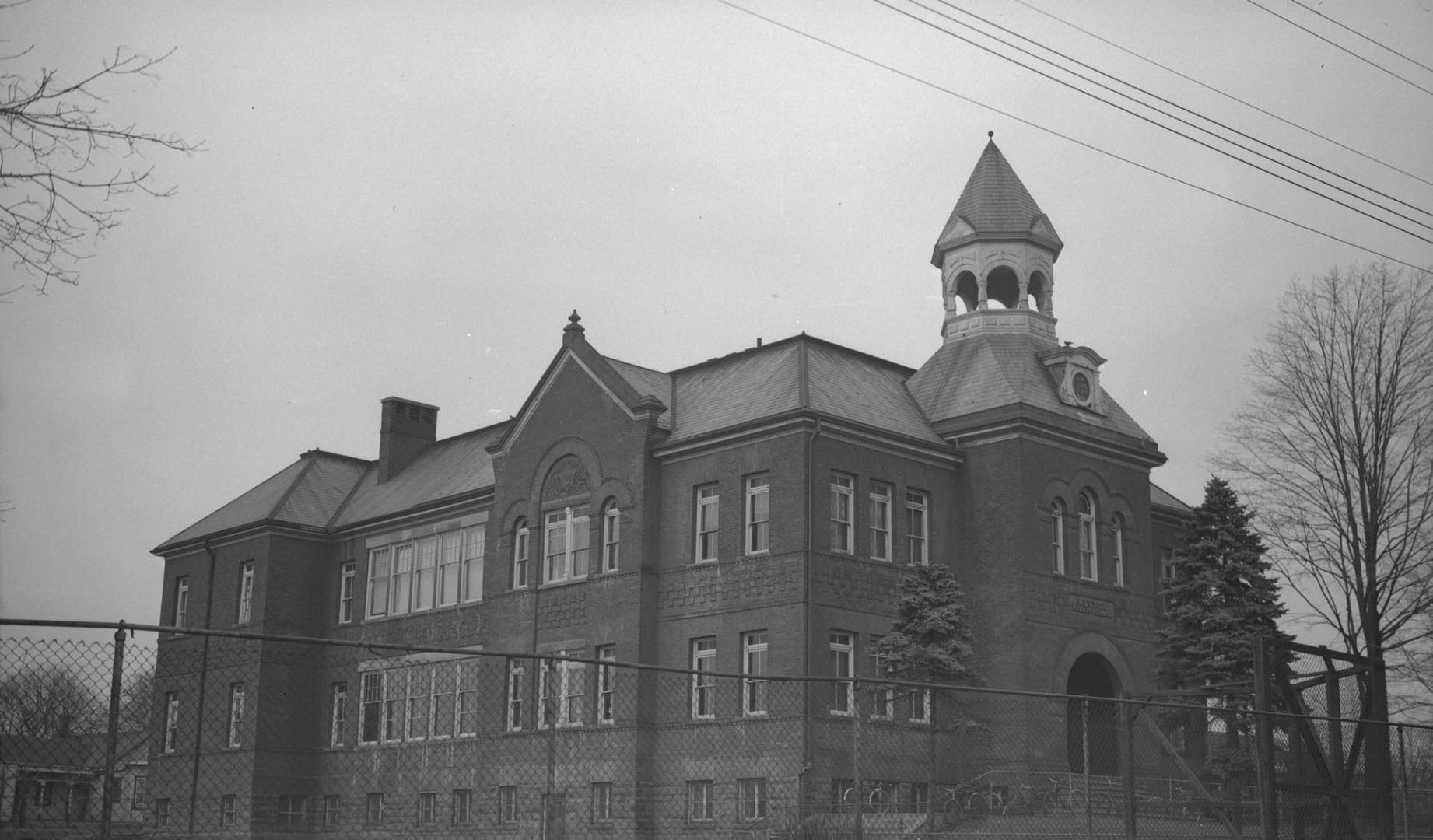 Weston Public School, King St. (Weston), northwest corner George St., Toronto, Ontario