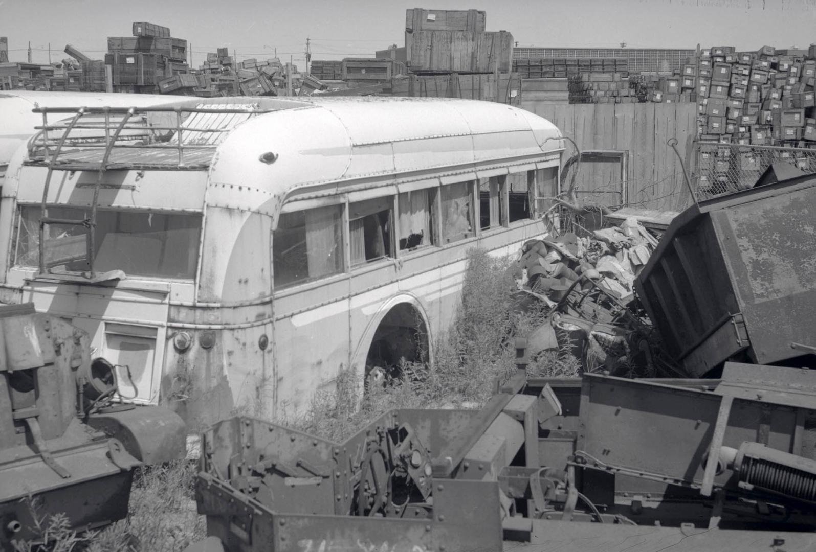 Gray Coach Lines, bus #615 (1st series) at Levy Auto Parts Co