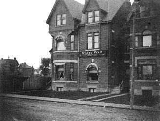 Trinity College, St. Hilda's College (1892-1899), Shaw Street, east side, south of Harrison Street