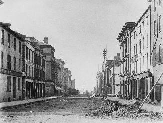 Yonge Street, S. Of King St., looking south from King St