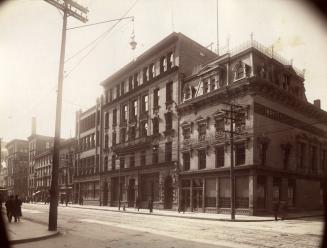 King Street East, north side, looking west from Victoria St