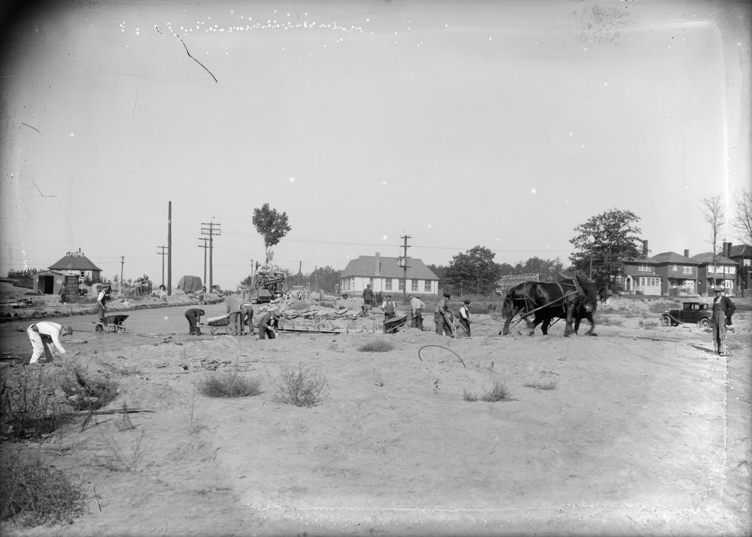 Kingsway South, looking north from south of Verbena Avenue