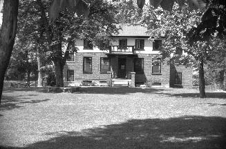 York Cottage (former Abraham Johnson home)