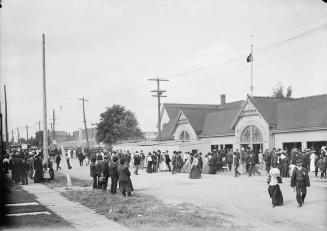 Dufferin St. Gate