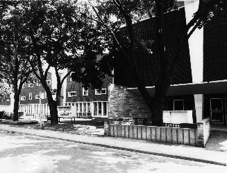 Davisville Public School, Millwood Road, south side, east of Yonge Street, Toronto, Ontario. Th…