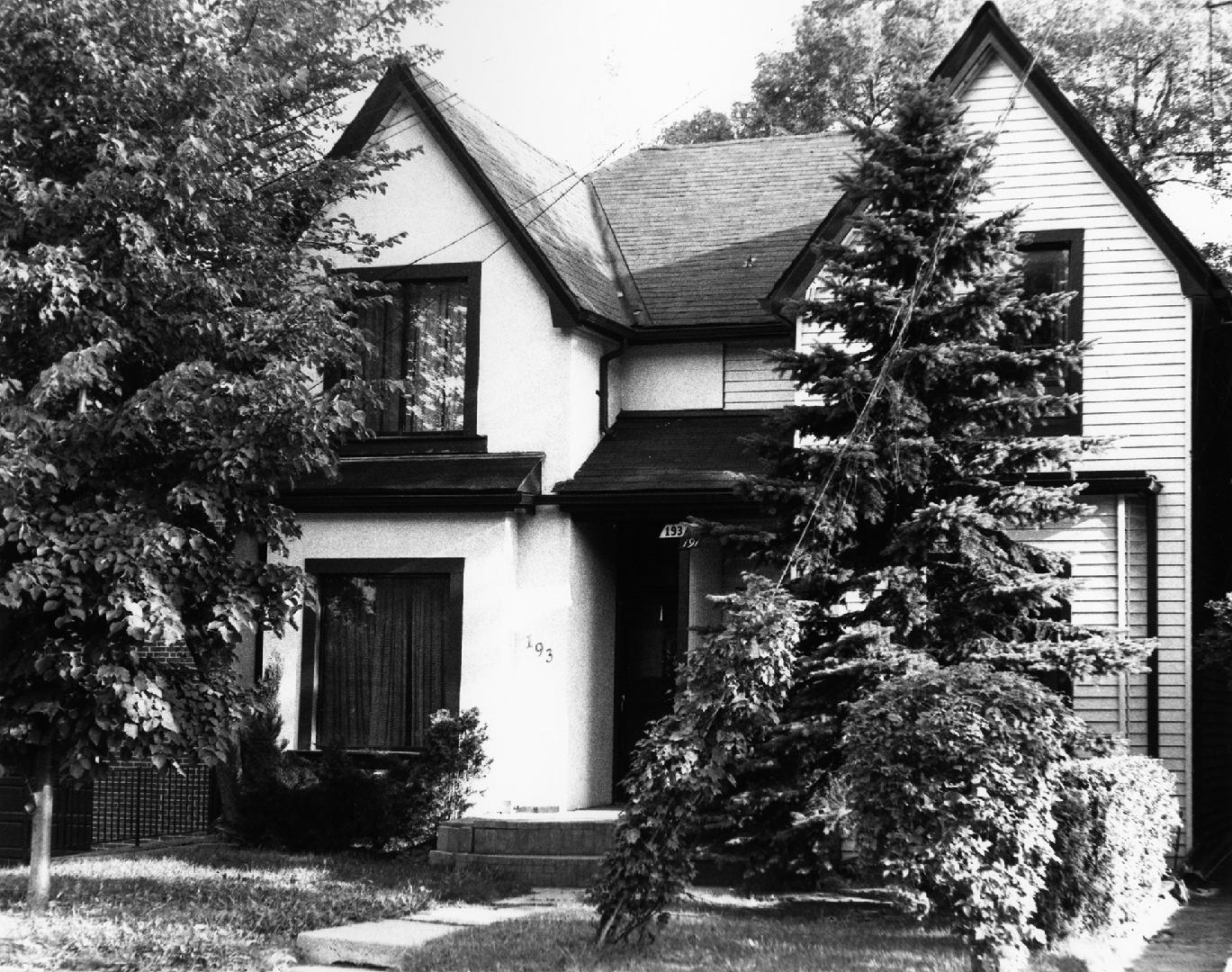 Houses, 191-193 Soudan Avenue, south side, west of Redpath Avenue, Toronto, Ontario. Image show…