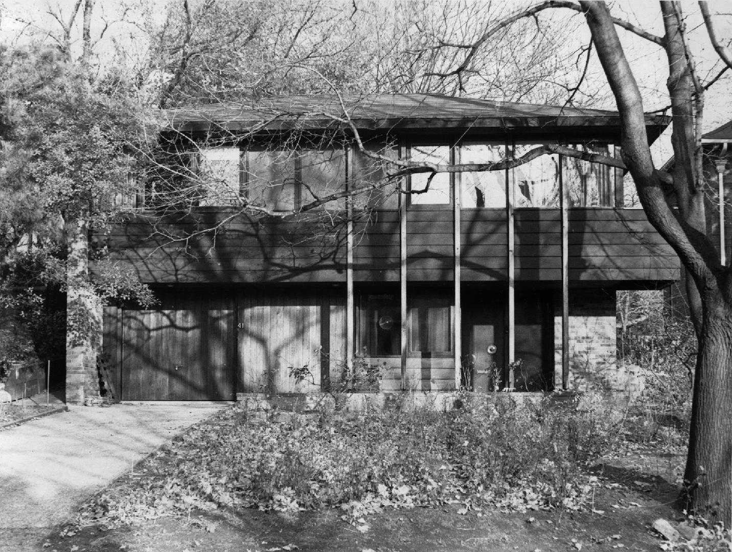 Eric Arthur House, 41 Weybourne Crescent, east side, between St. Leonards Avenue and Dinnick Cr…