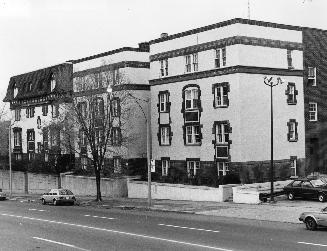 Lawrence Park Apartments, Yonge Street, southeast corner of Alexander Muir Road, Toronto, Ontar…