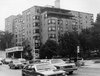 Muir Park Hotel, 2900 Yonge Street, west side at Alexander Muir Road, Toronto, Ontario. Image s…