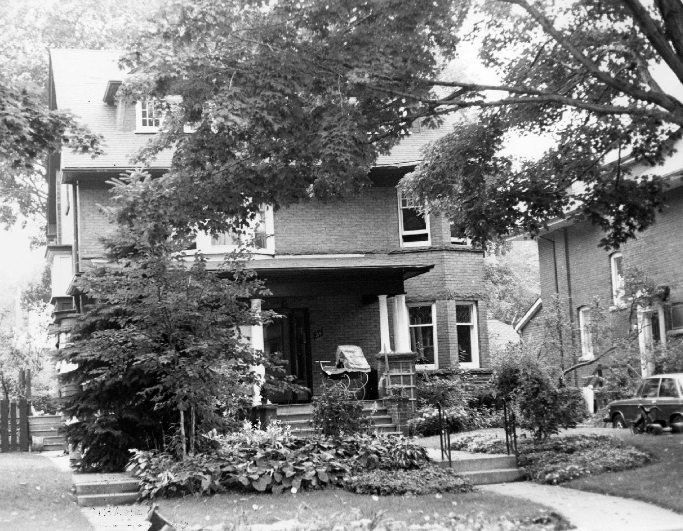 House, 24 Glengrove Avenue West, north side, between Yonge Street and Duplex Avenue, Toronto, O…