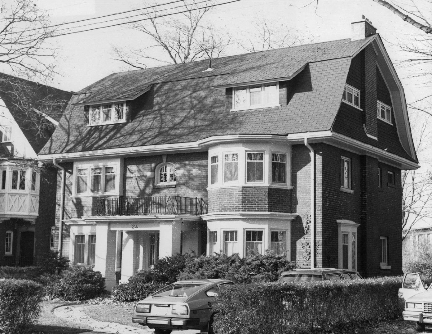 House, 24 Glenview Avenue, north side, between Yonge Street and Duplex Avenue, Toronto, Ontario…