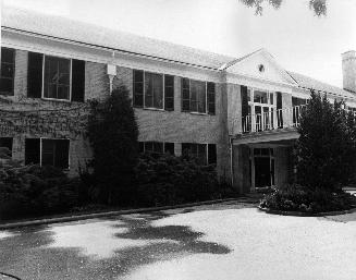 Rosedale Golf Club clubhouse, Mount Pleasant Road, east side, north of Teddington Park Avenue, …