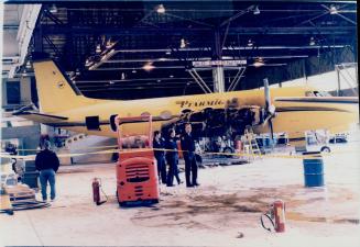 Pearson Airport Hangar 9 engine and wing examined after blast