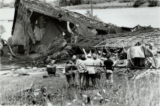 Accidents - Bridges - Garden City Skyway, St Catharines, Ontario 1993