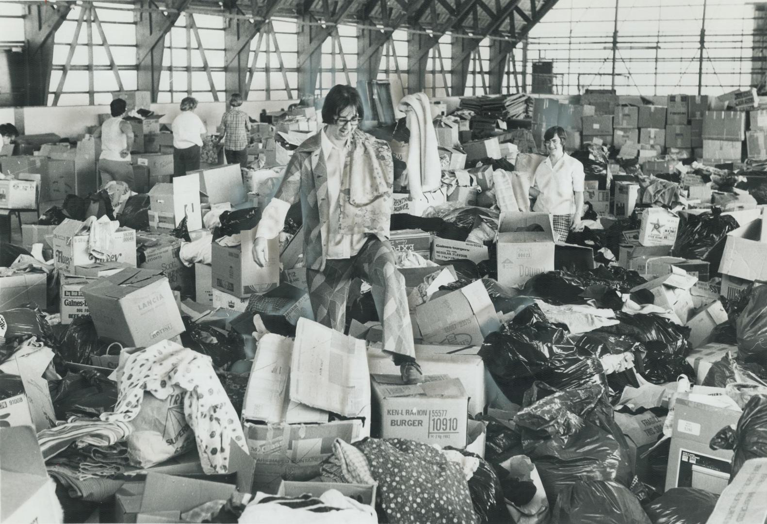 Up to $100,000-worth of merchandise is piled up in Cobalt s arena awaiting the needs of burned-out and homeless victims of Monday s fire. The supplies(...)