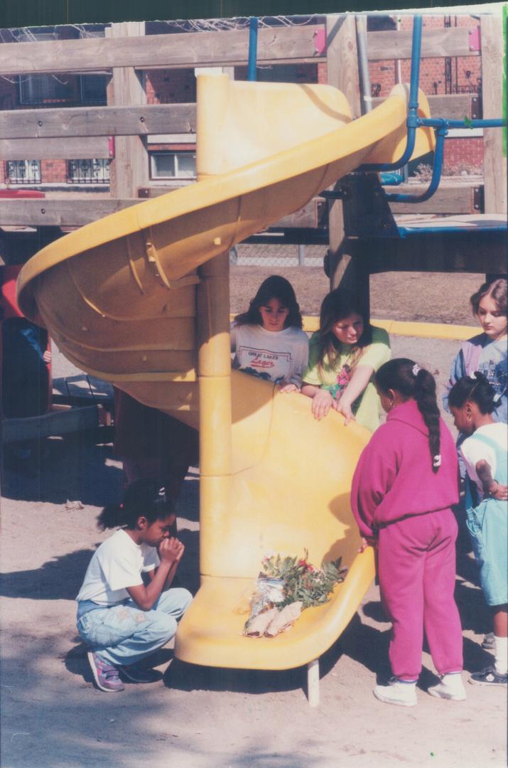 Slide where Johnathan Leod died