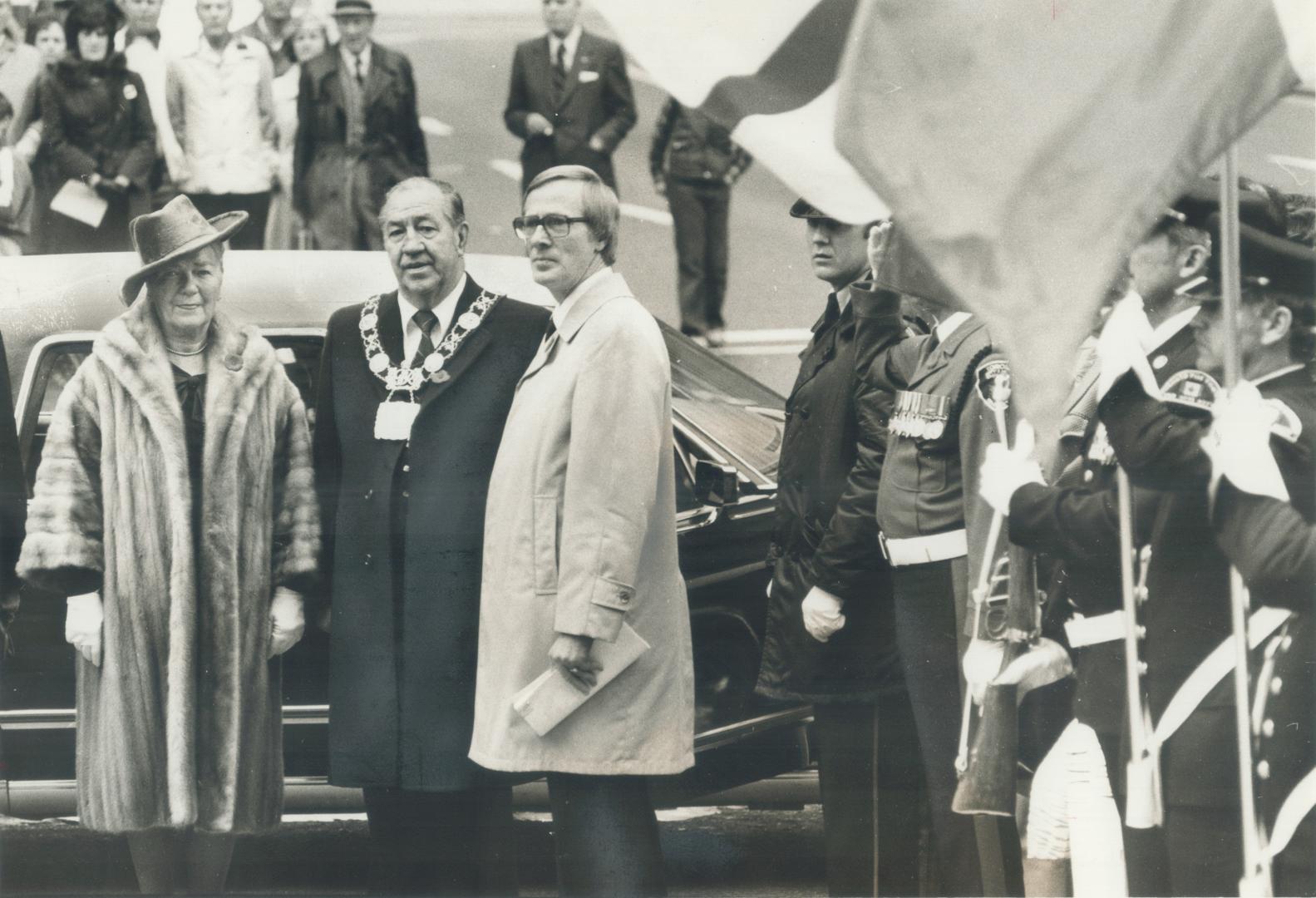 Torontonians - both those who served and those too young to remember the conflicts that struck down their countrymen - paid tribute to Canada's war de(...)