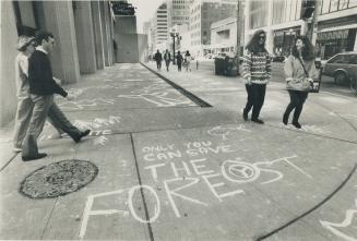 Sidewalk pollution