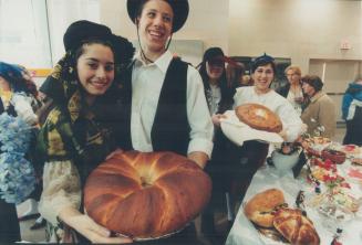 Portuguese bread at Easter around the world