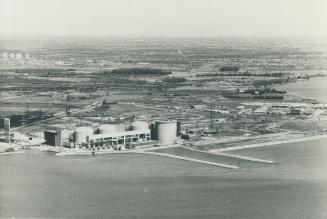 Atom - Power Stations - Canada - Ontario - Pickering - Exterior 1980