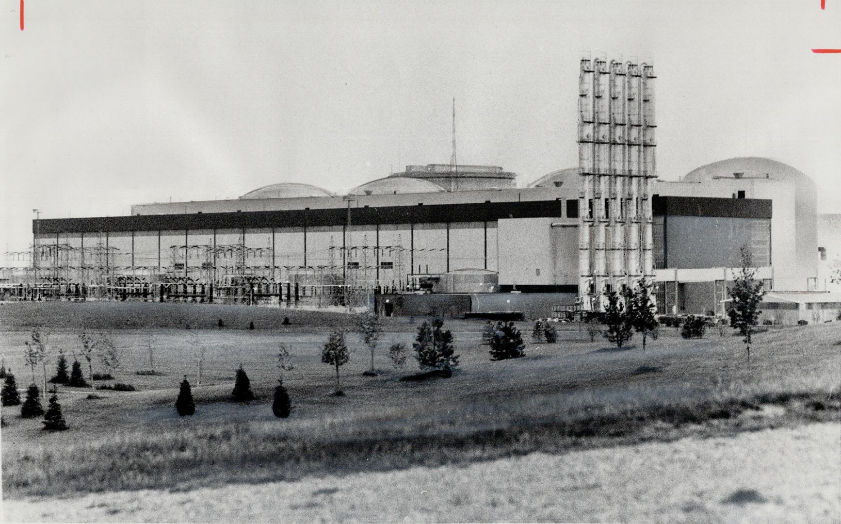 World's largest nuclear generating station, this Ontario Hydro facility on Lake Ontario at Pickering could be doubled in size at a cost of $1.3 billio(...)