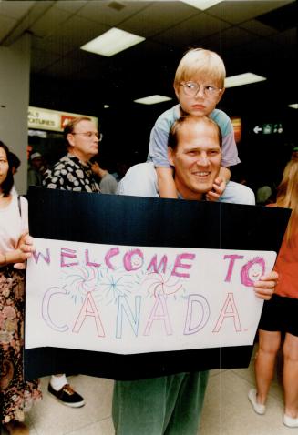 Aviation - Airports - Canada - Ontario - Toronto - Pearson International - Passengers